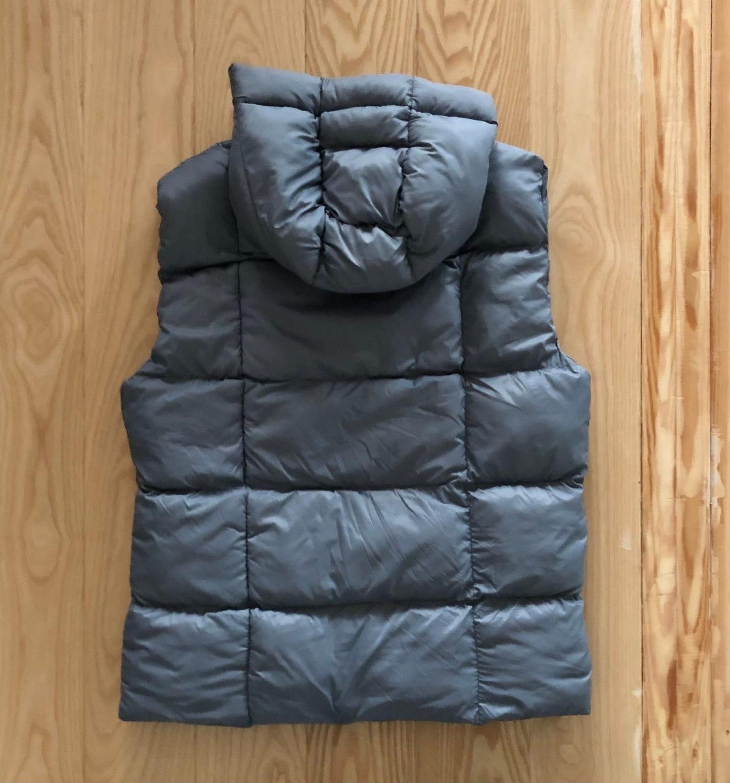 Елек Calvin Klein