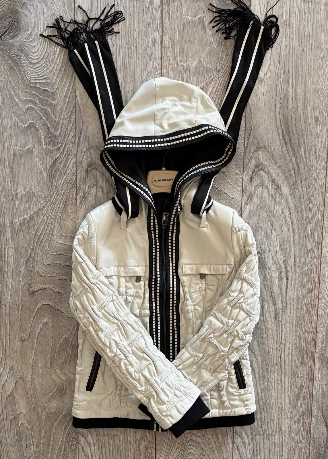 ДАМСКО КОЖЕНО ЯКЕ BURBERRY