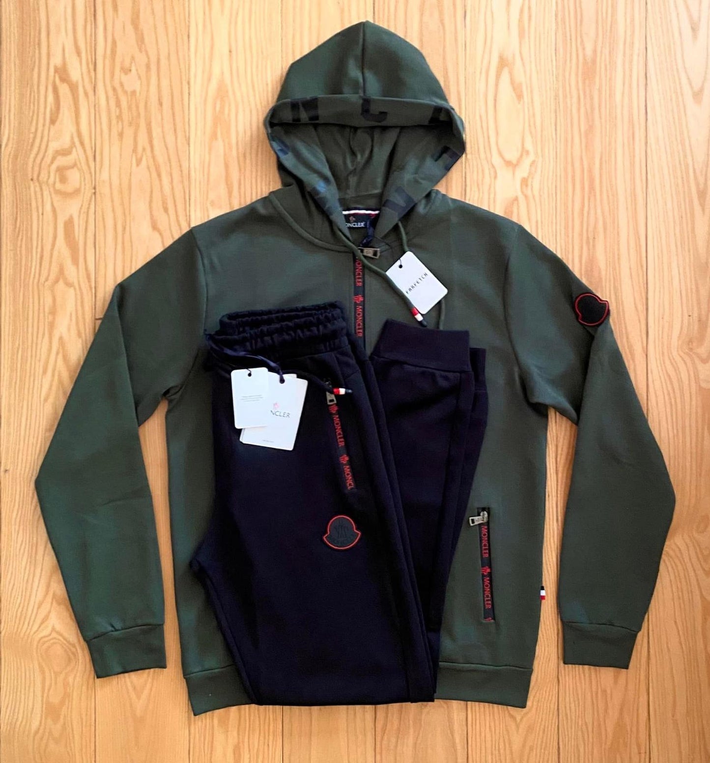 ЕКИП MONCLER