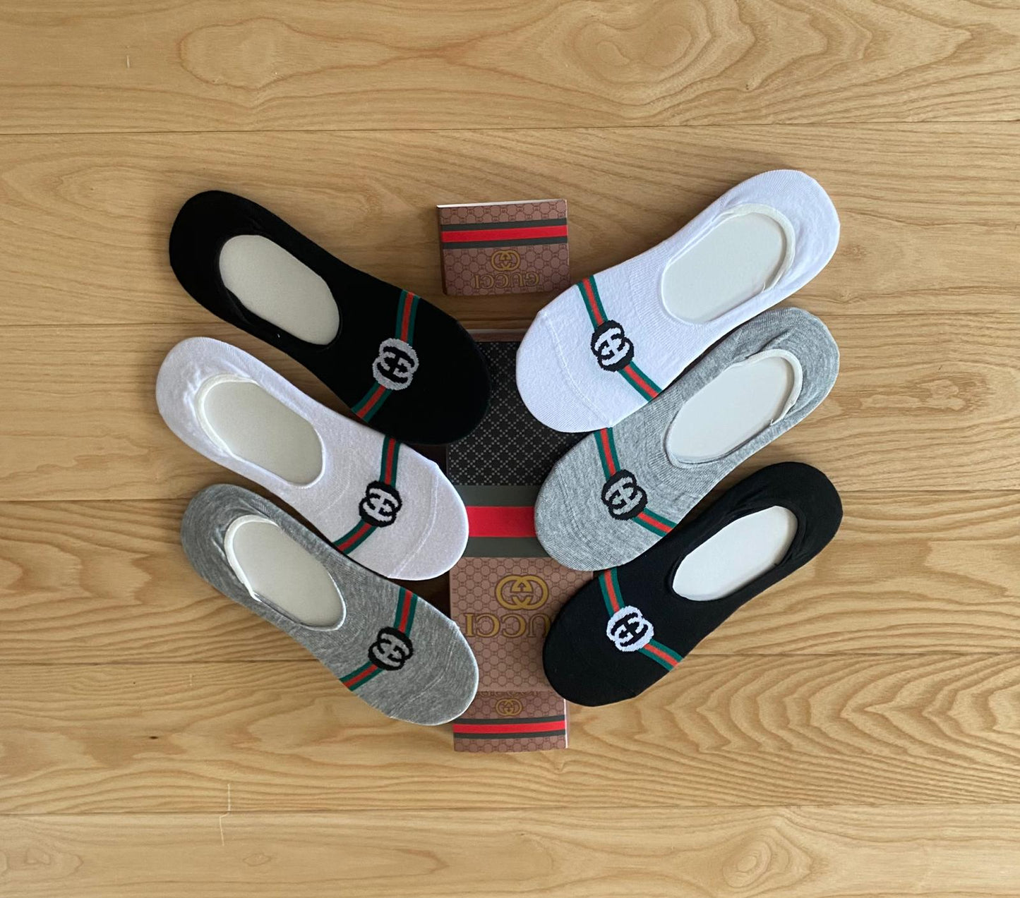 МЪЖКИ ЧОРАПИ GUCCI 6 БРОЯ