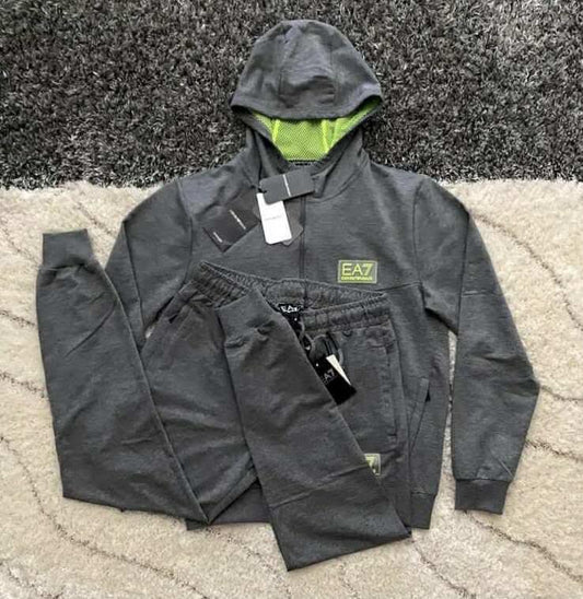 Cпортен екип Emporio Armani EA7
