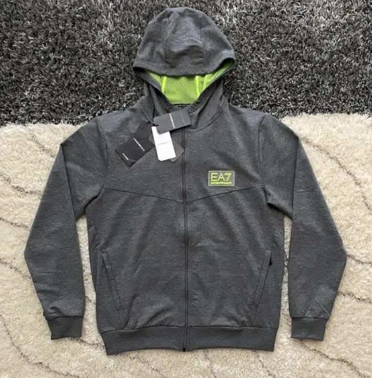 Cпортен екип Emporio Armani EA7