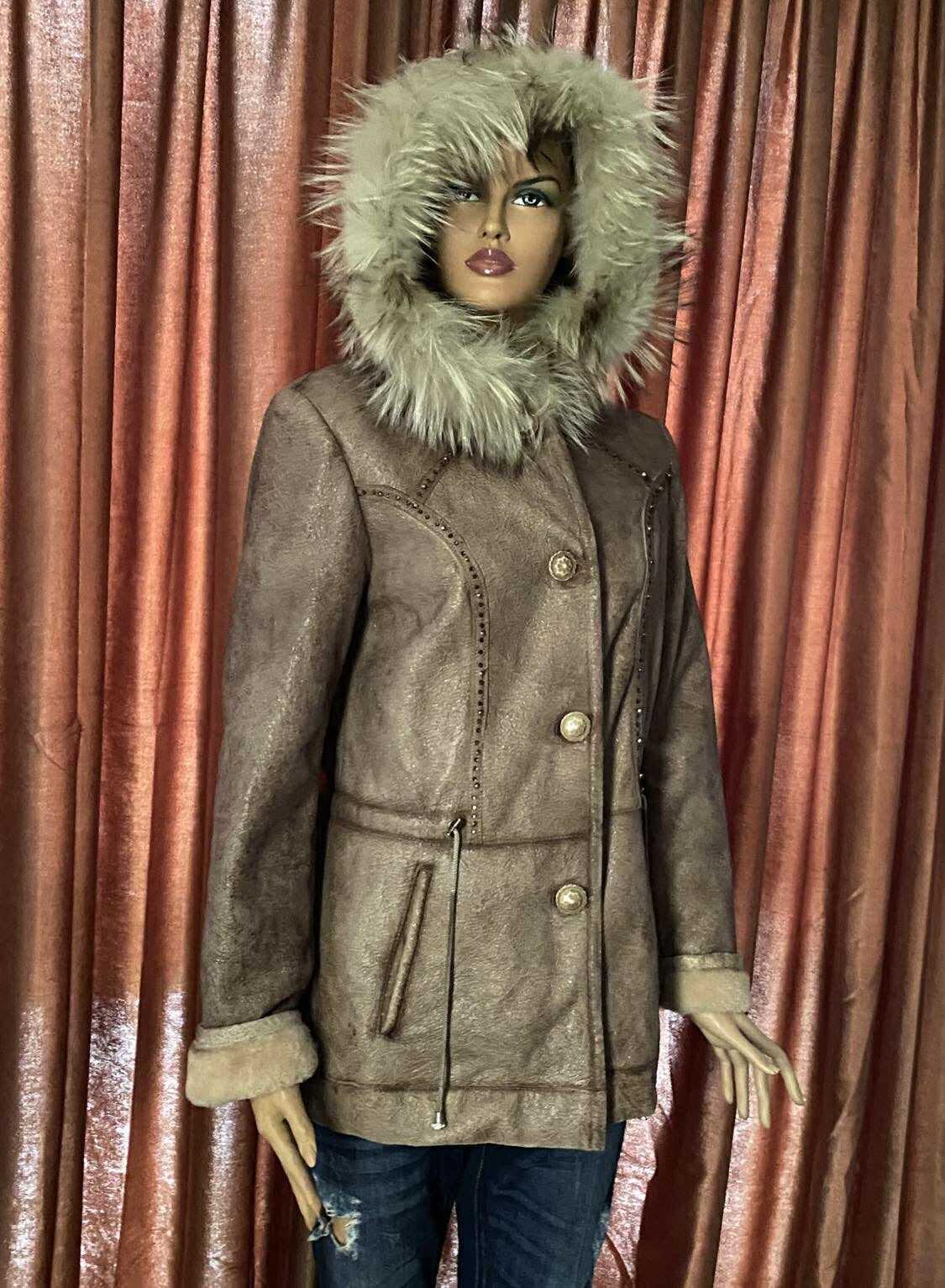 ДАМСКО ЕЛЕГАТНО КОЖЕНО ЯКЕ ОТ ЕСТЕСТВЕНА КОЖА