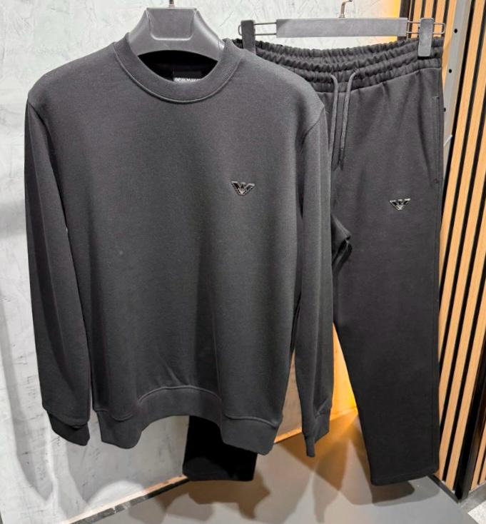 Cпортен екип Emporio Armani EA7