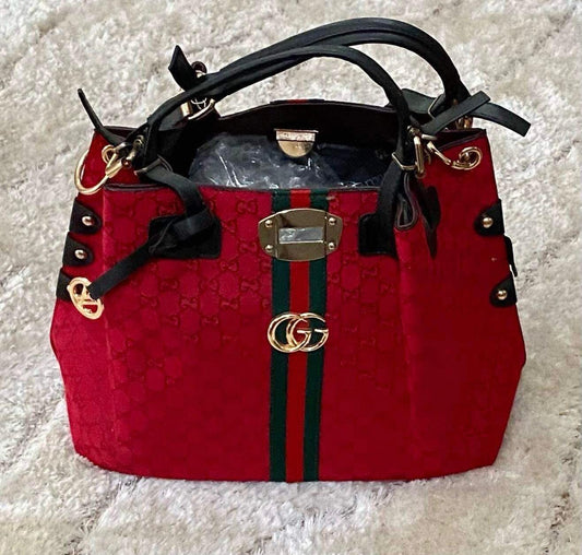 ДАМСКА ЧАНТА GUCCI