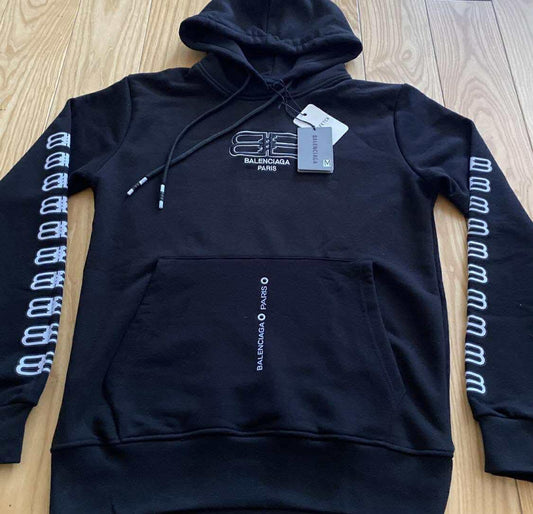 СУИЧЪР BALENCIAGA