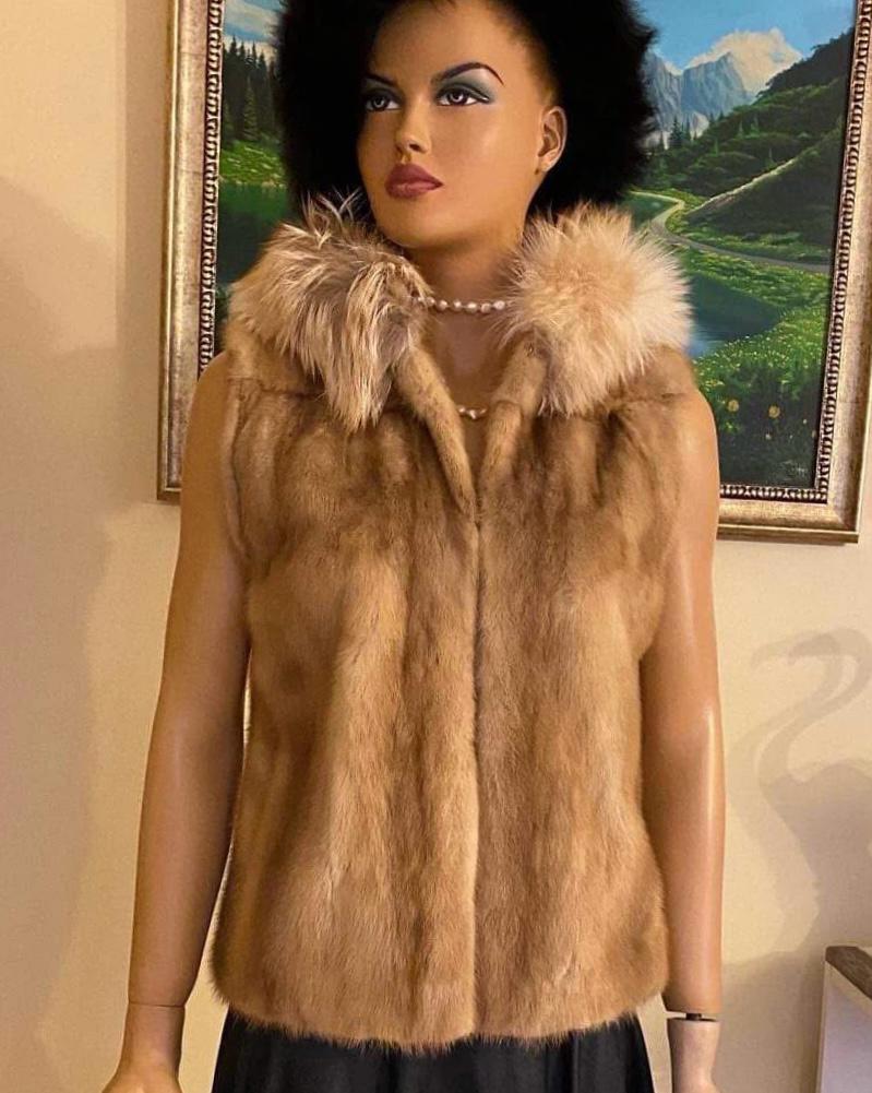 ДАМСКО ЕЛЕГАТНО КОЖЕНО ЯКЕ ОТ ЕСТЕСТВЕНА КОЖА