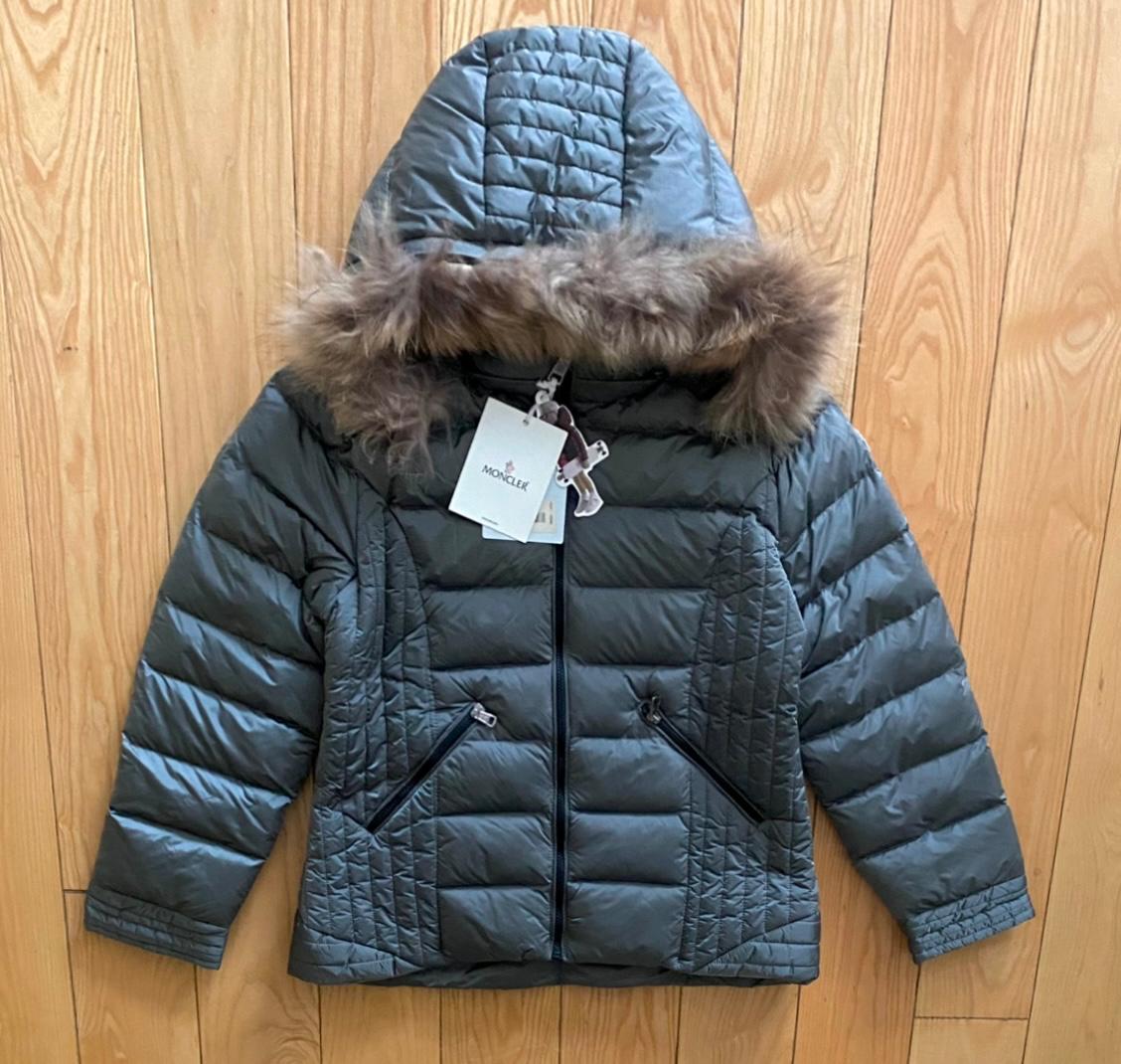 ДАМСКО ЗИМНО ЯКЕ MОNCLER