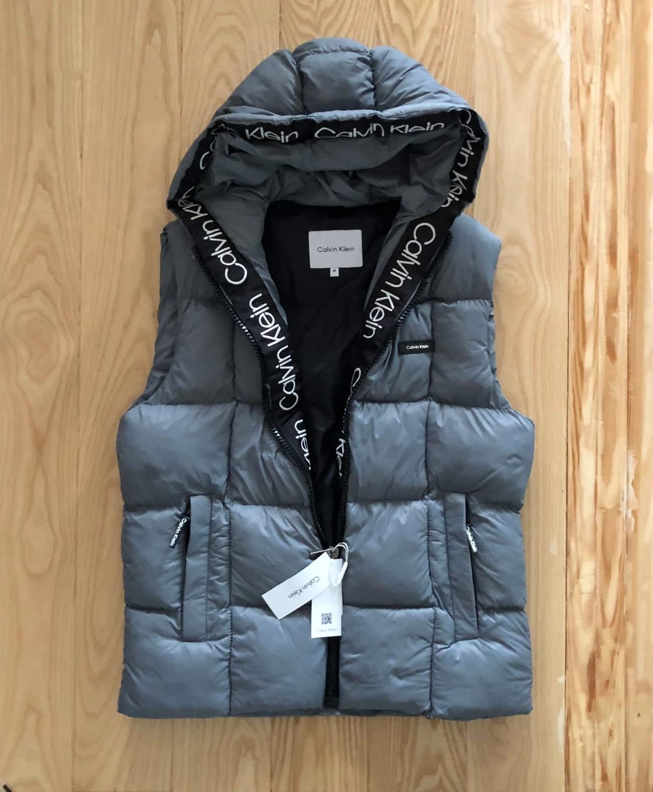 Елек Calvin Klein