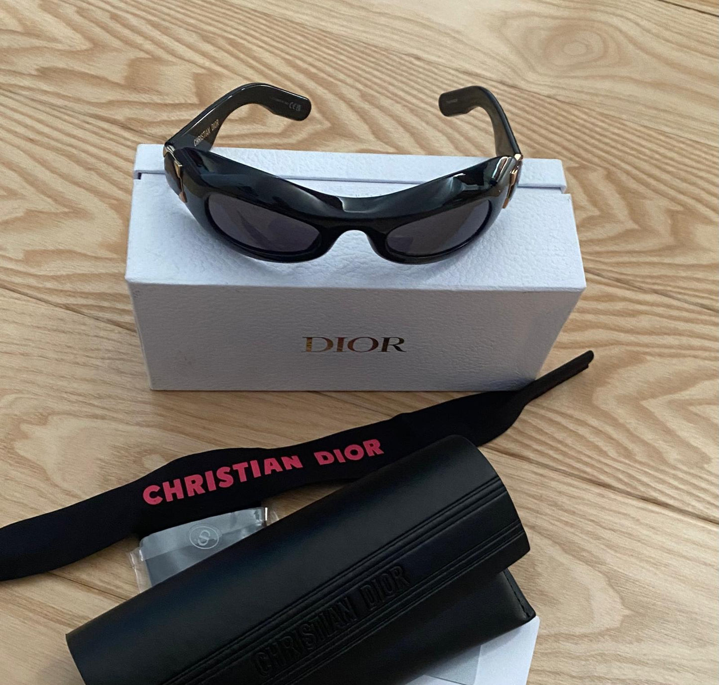 СЛЪНЧЕВИ ОЧИЛА 00006