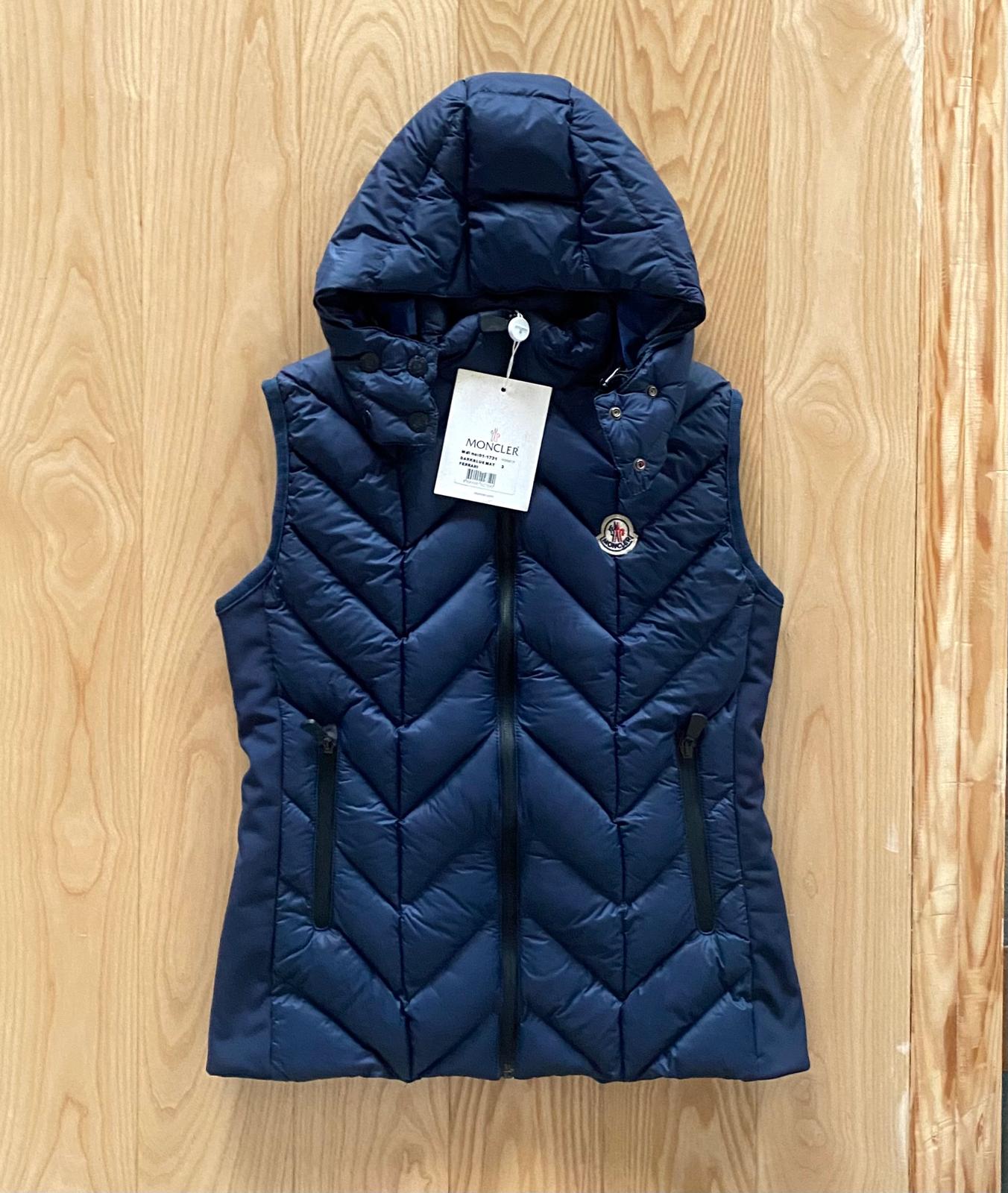 ДАМСКИ ЕЛЕК MONCLER