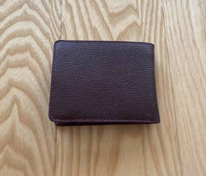 ПОРТМОНЕ ОТ ЕСТЕСТВЕНА КОЖА BOSS