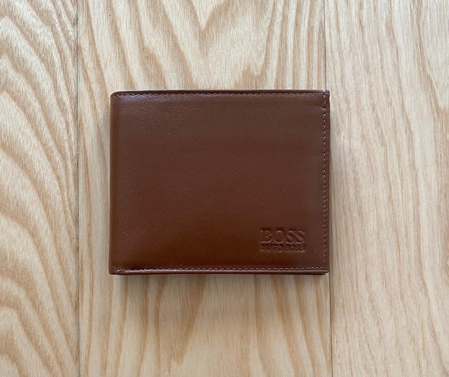 ПОРТМОНЕ ОТ ЕСТЕСТВЕНА КОЖА BOSS