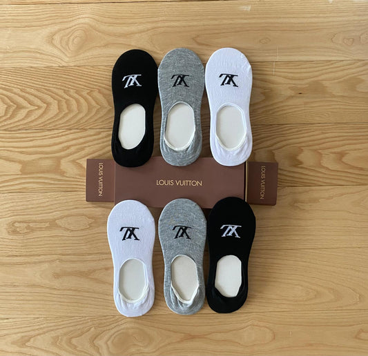 МЪЖКИ ЧОРАПИ LOUIS VUITTON 6 БРОЯ