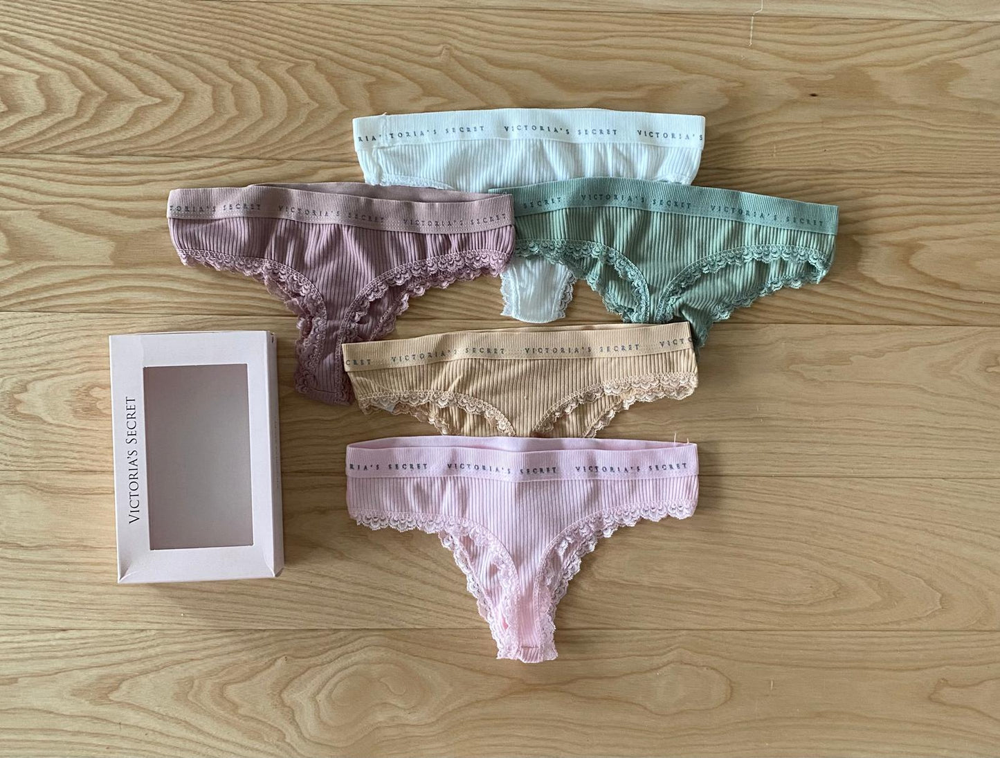 ДАМСКО БЕЛЬО VICTORIA'S SECRET 5 БРОЯ