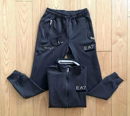 ЕКИП EMPORIO ARMANI