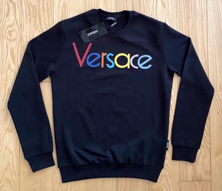 СУИЧЪР VERSACE