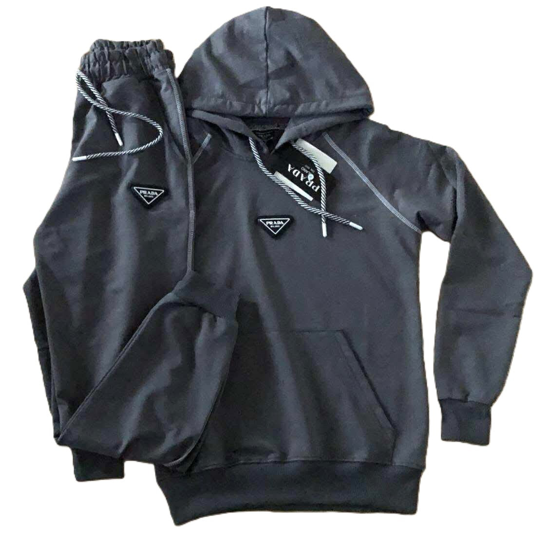 Сив спортен екип  – Prada