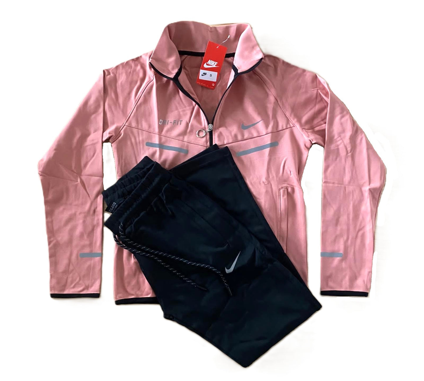 Дамски спортен екип Nike