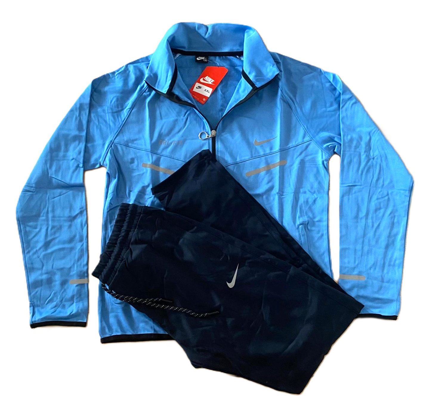 Дамски спортен екип Nike