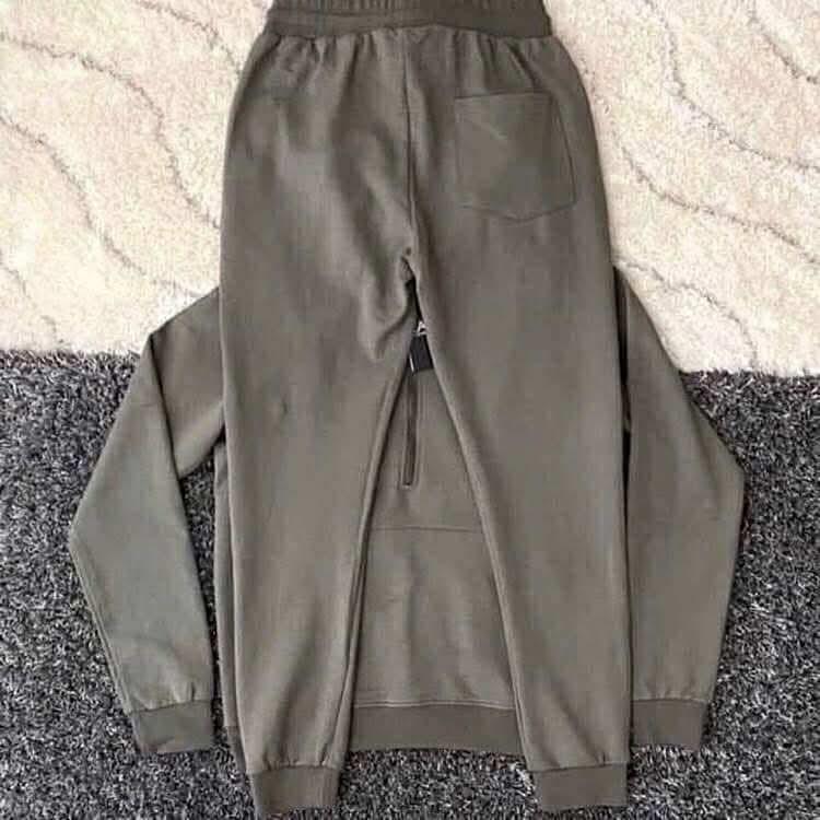 Cпортен екип Emporio Armani EA7