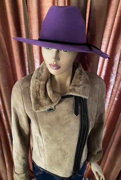 ДАМСКО КОЖЕНО ЯКЕ ОТ ЕСТЕСТВЕНА КОЖА