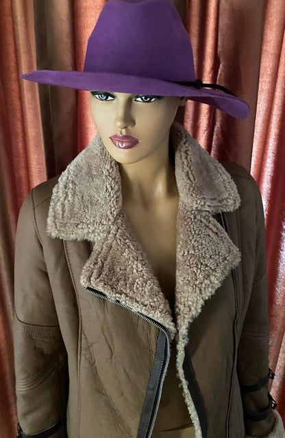 ДАМСКО КОЖЕНО ЯКЕ ОТ ЕСТЕСТВЕНА КОЖА