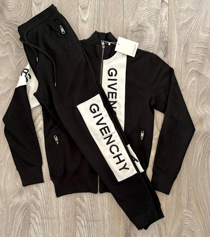 ЕКИП GIVENCHY