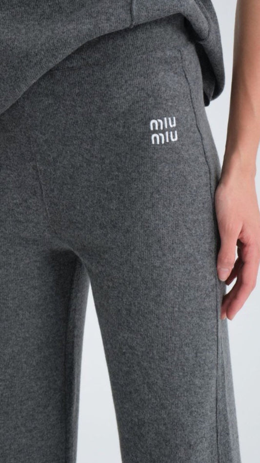 ДАМСКИ КОМПЛЕКТ MIU00001